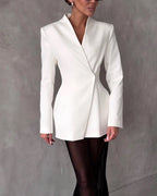 Conjunto de jaqueta fashion e saia Perspective Lila