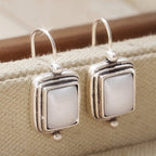 Brincos elegantes boêmios quadrados com pérolas pendentes