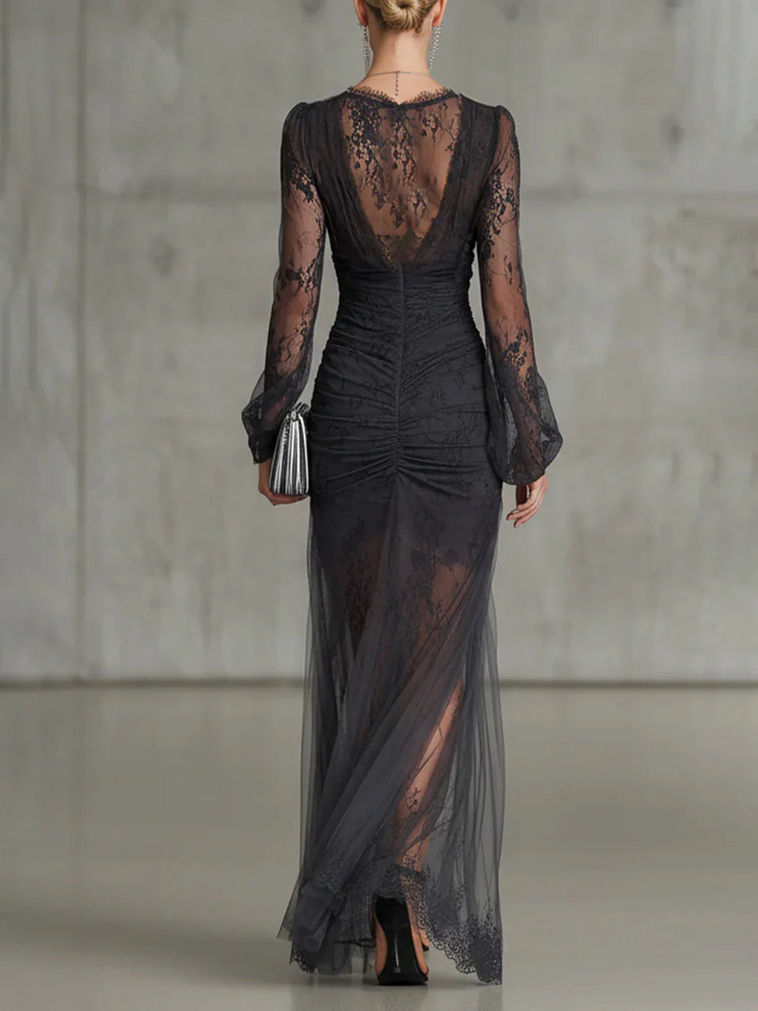 Sofia | Vestido Longo Cinza Escuro com Ruches e Renda