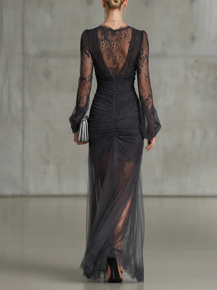 Sofia | Vestido Longo Cinza Escuro com Ruches e Renda
