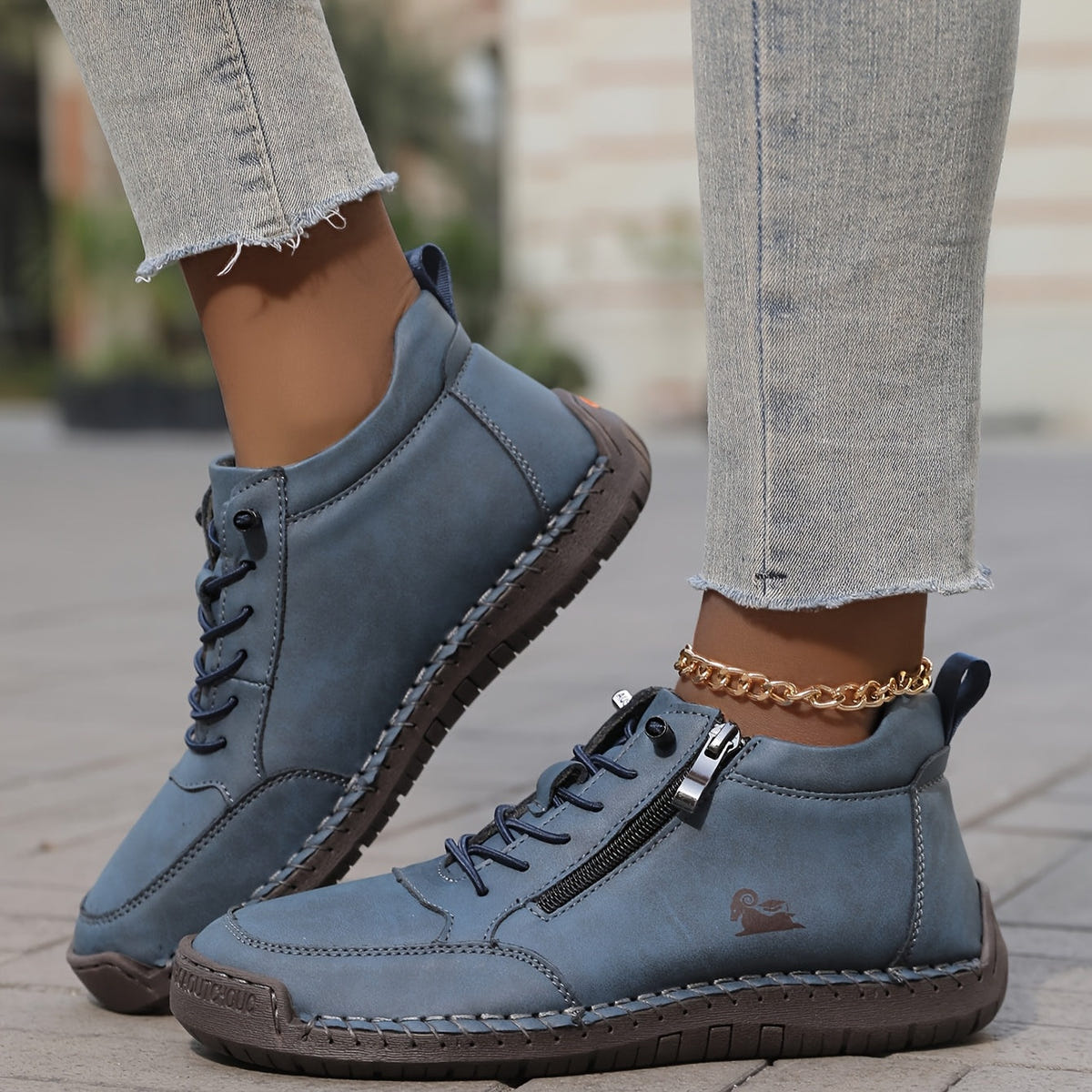 Hadyn | Women Wide Toe Box Cushioned Walking Shoes