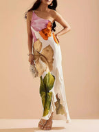 Kira | Vestido largo elegante de estilo resort con estampado floral y un hombro descubierto