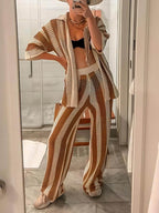 Conjunto Sienna com camisa listrada e calça de pernas largas