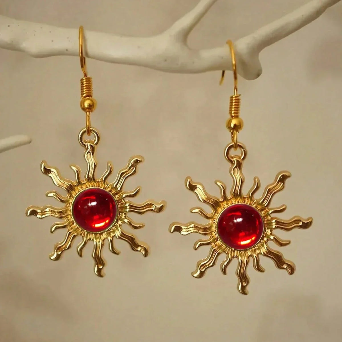 Pendiente colgante acrílico dorado con girasol barroco, estilo bohemio