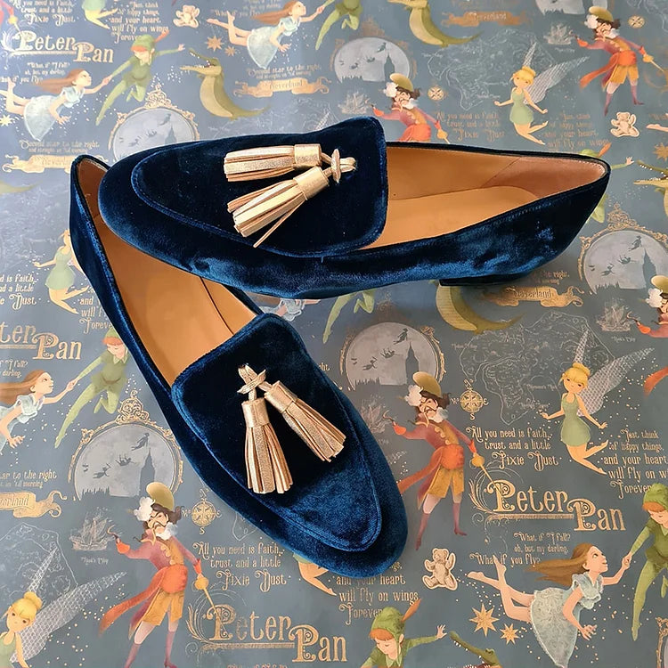MOCASSINS ELEGANTES COMO A MEIA-NOITE COM BORLAS CHAMPANHE