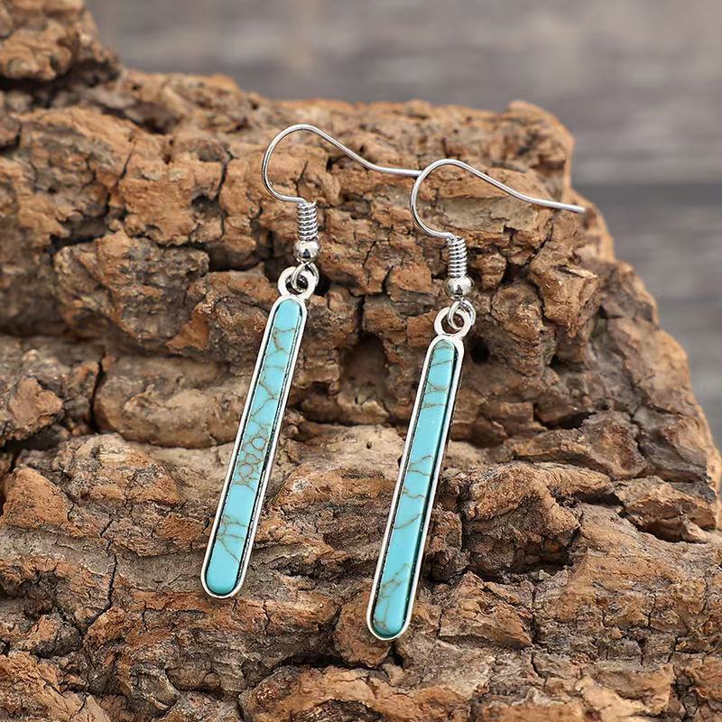 Elegantes Pendientes Colgantes Vintage Chapados en Plata Antigua con Patrón Geométrico de Turquesa