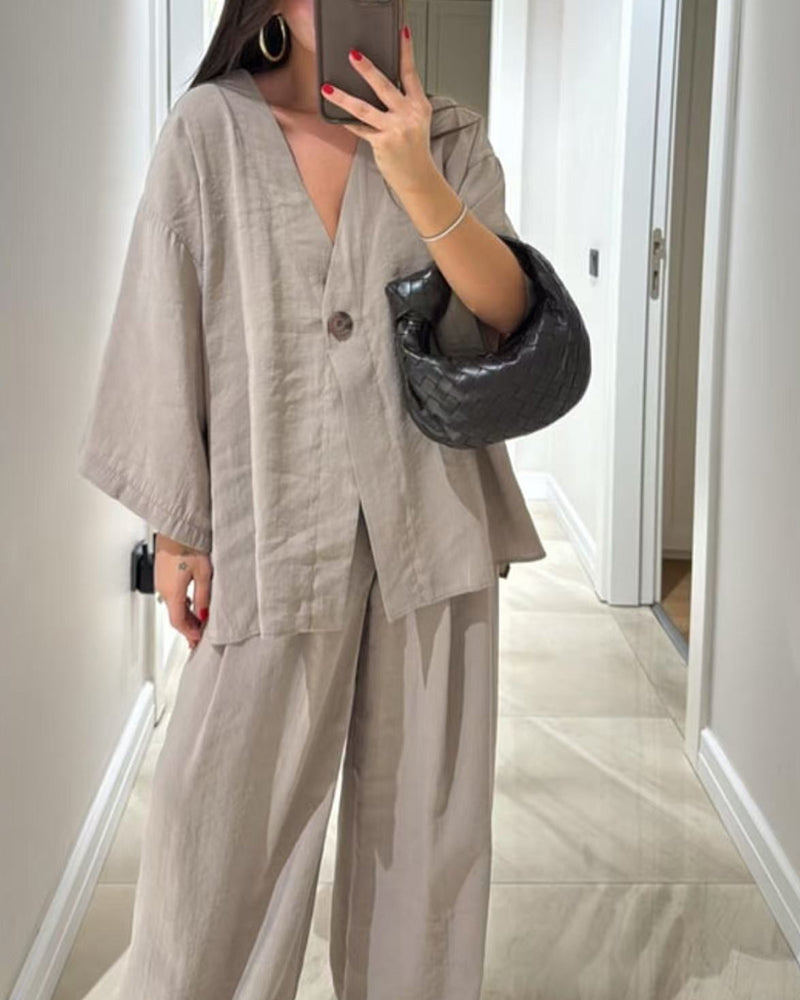 Conjunto Sienna de blusa com decote em V e calça