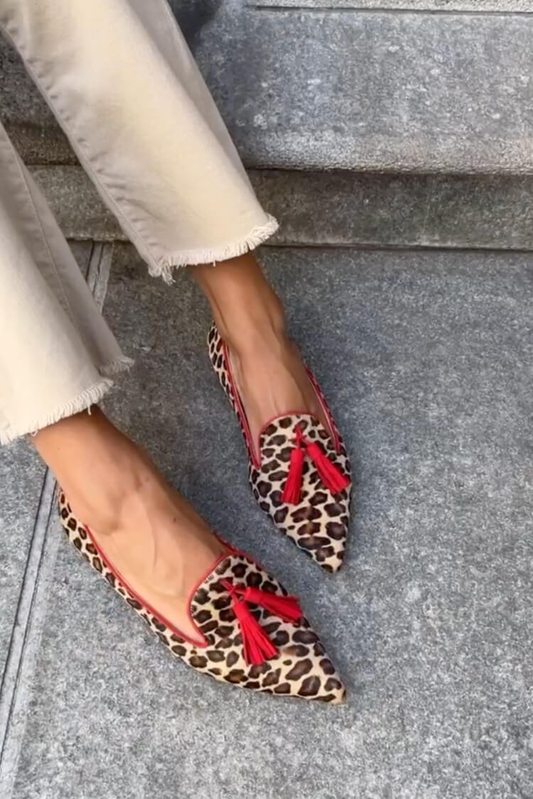 Pointed Loafer with Red Tassels