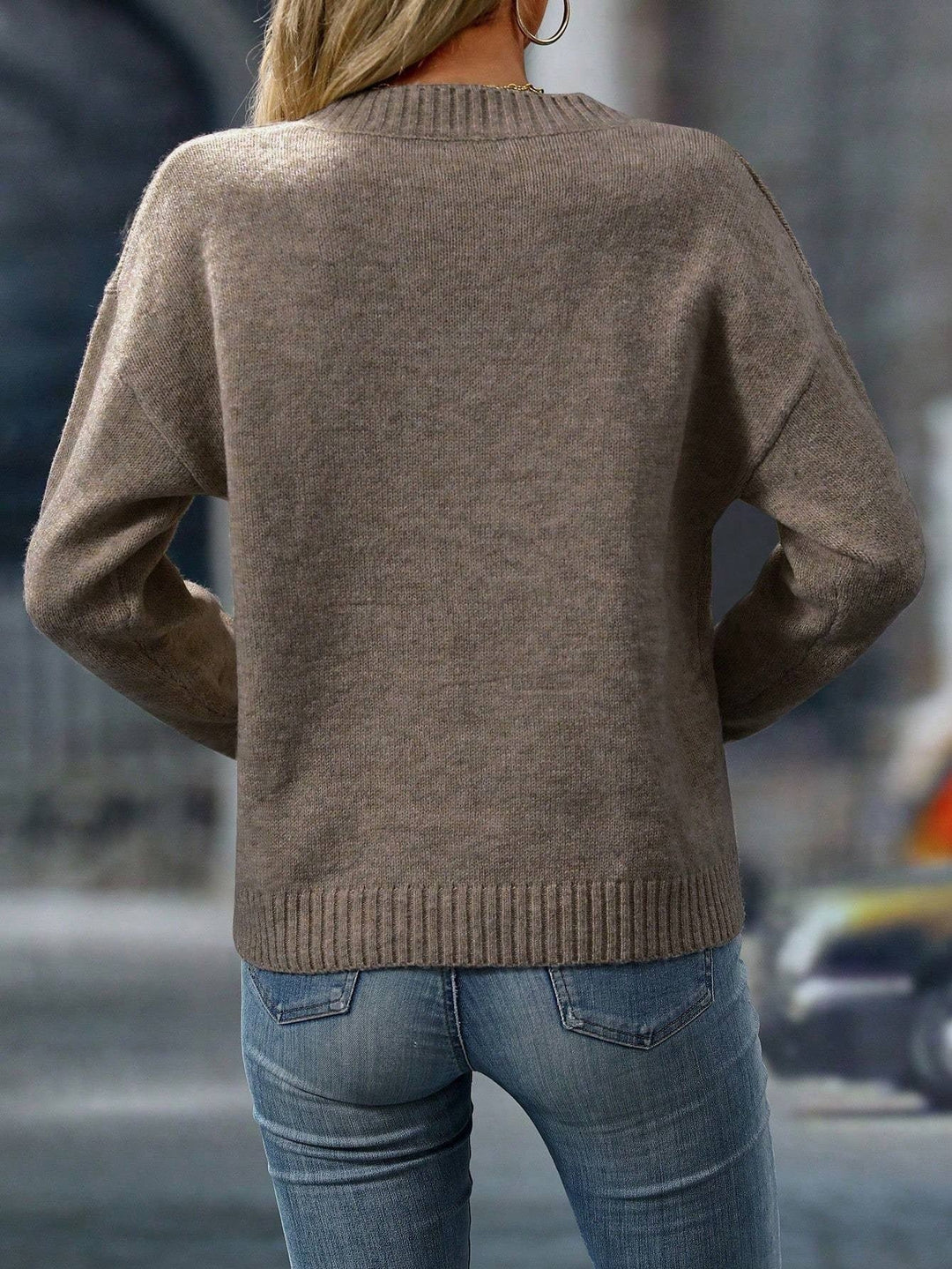 Aurelia™ | Effortless V-Neck Knit Sweater