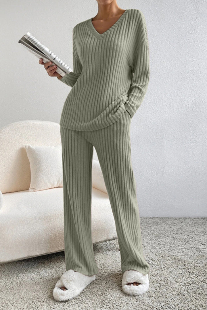 Conjunto Sofia de Top de Cuello en V Acanalado y Pantalones