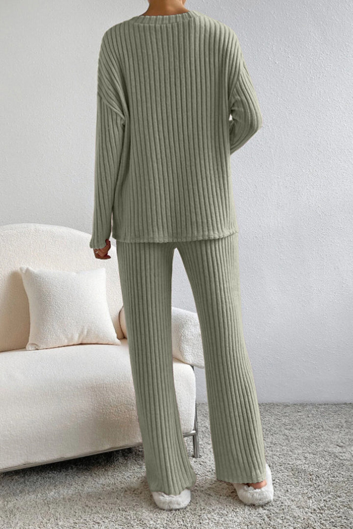 Conjunto Sofia de Top de Cuello en V Acanalado y Pantalones