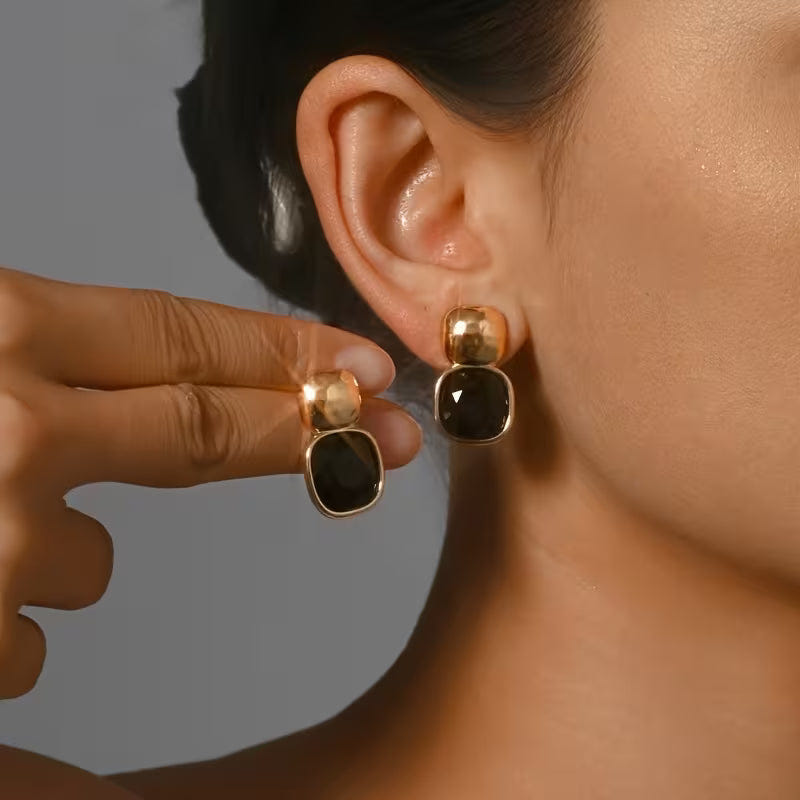Pendientes geométricos cuadrados vintage en tono dorado