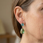 Pendientes minimalistas colgantes de peridoto dorado