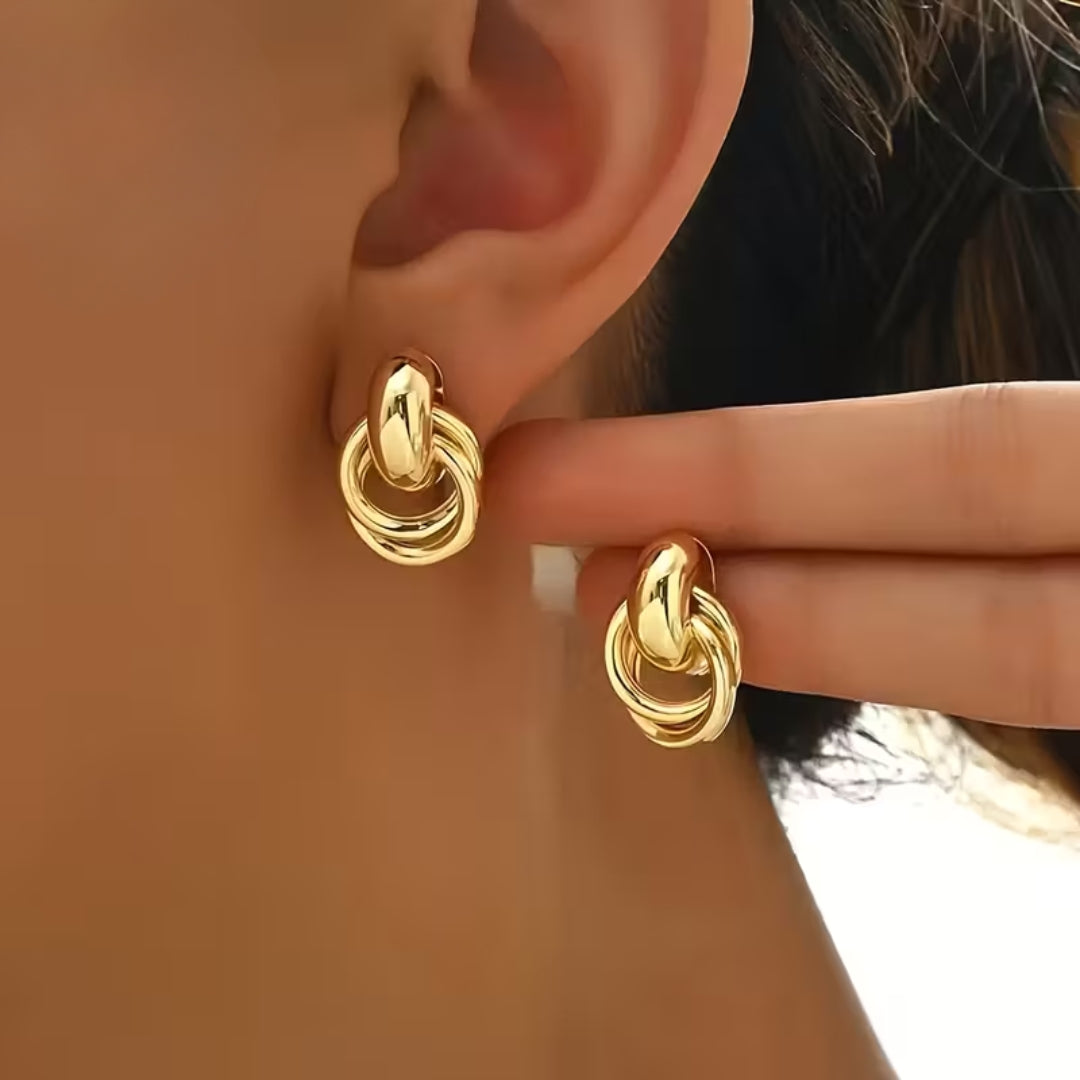 Pendientes de aro de lujo en oro