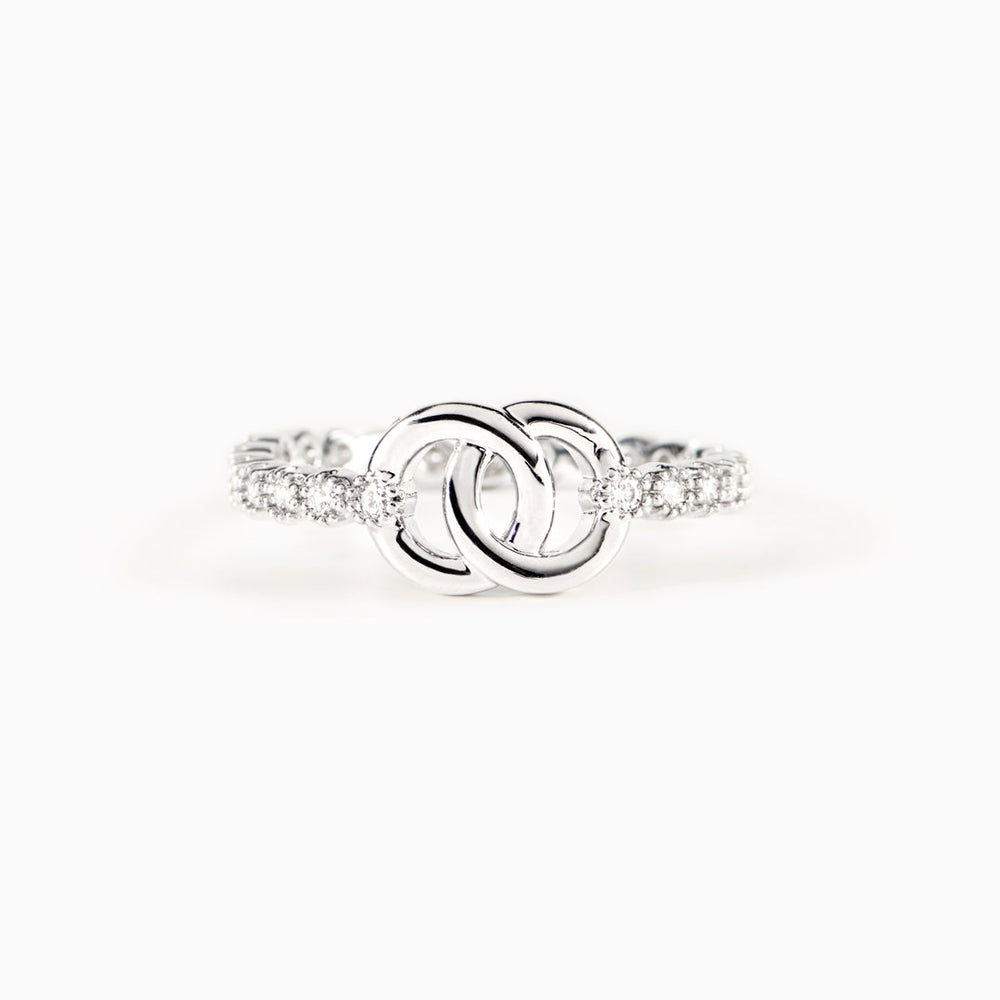 Forever Linked Mother Daughter Interlocking Pavé Ring