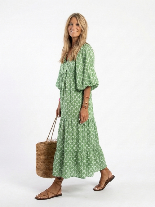Apolline | Robe midi à motifs, col en V et manches trois-quarts