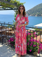 Ione | Vestido Midi Floral de Manga Corta con Escote en V