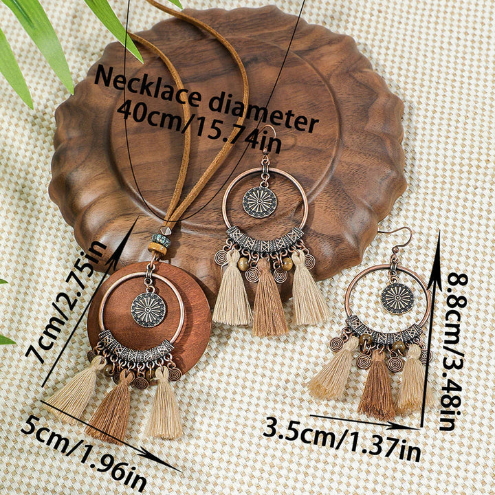 Conjunto de Collar y Pendientes Bohemios con Borlas Isabella