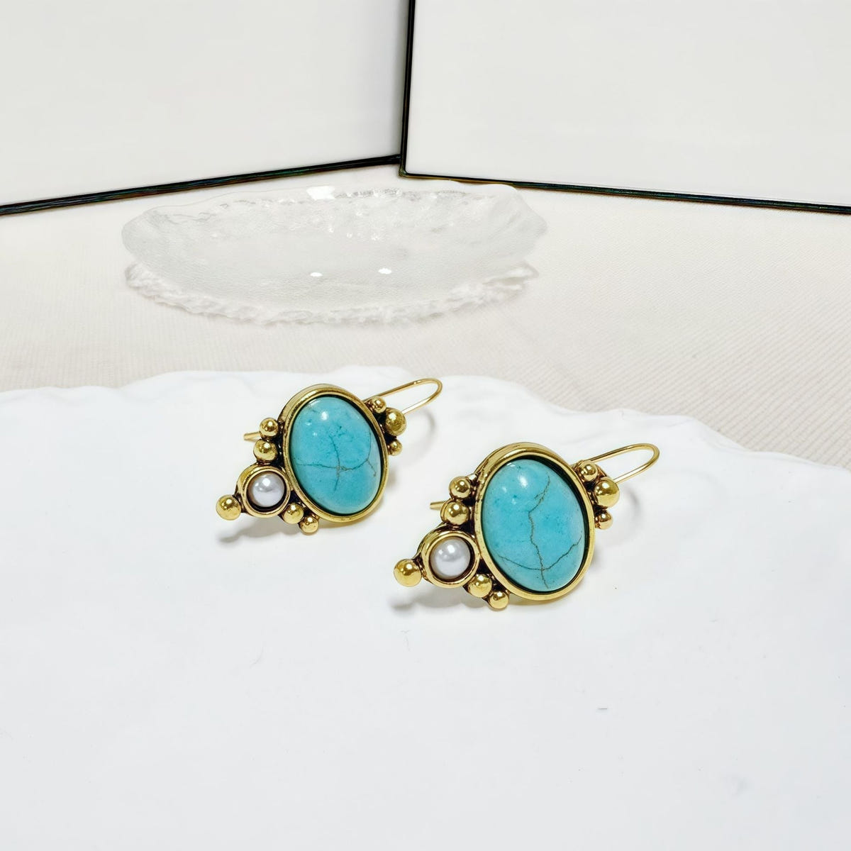Pendientes colgantes vintage de turquesa y perla chapados en plata