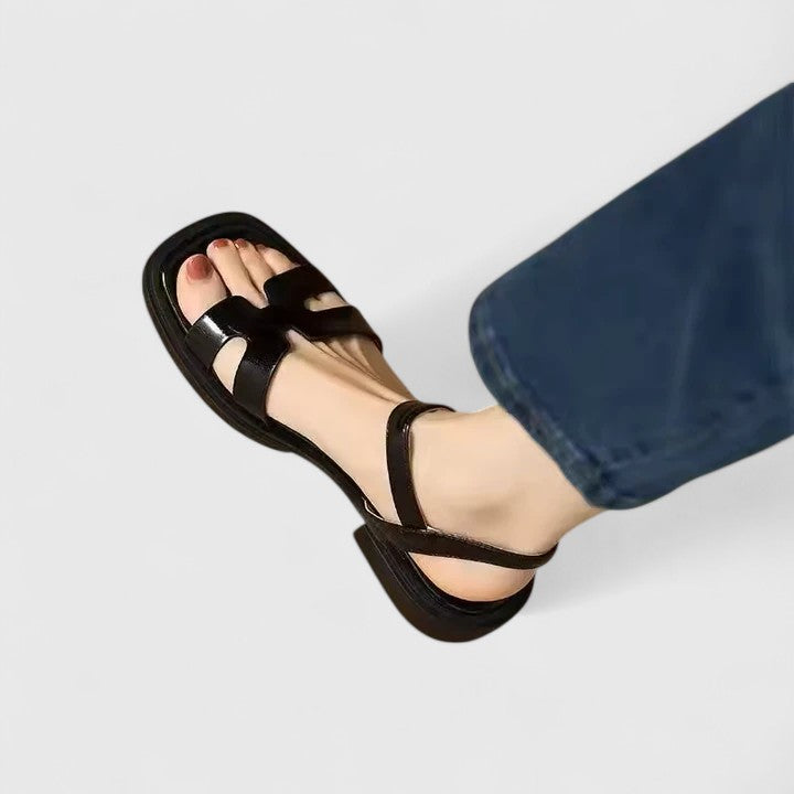 Denice - Sandalias planas sofisticadas