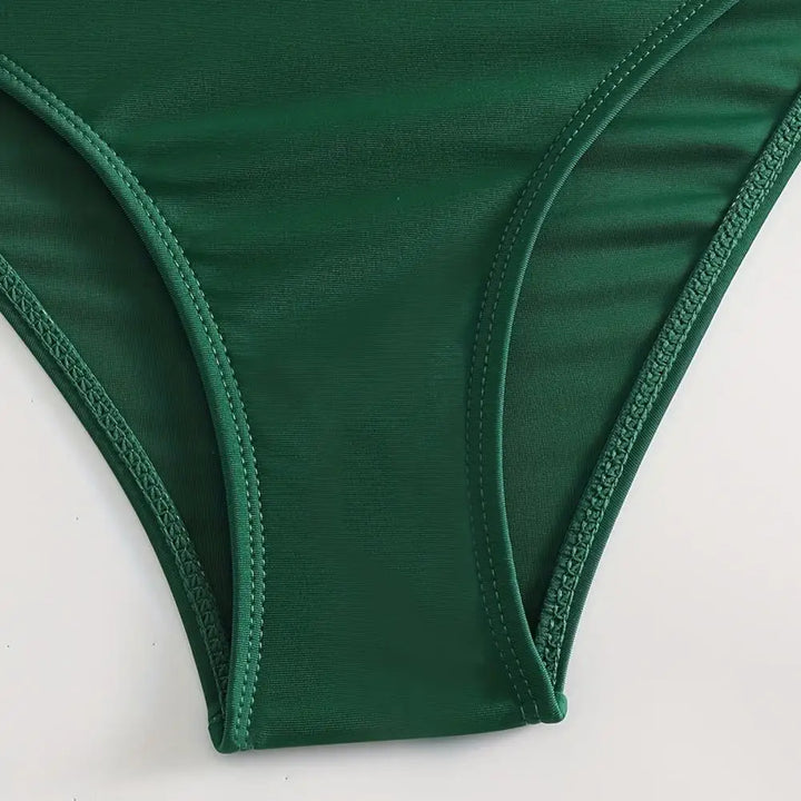 Sarena | Tu bikini moldeador para el abdomen con escote en V elegante