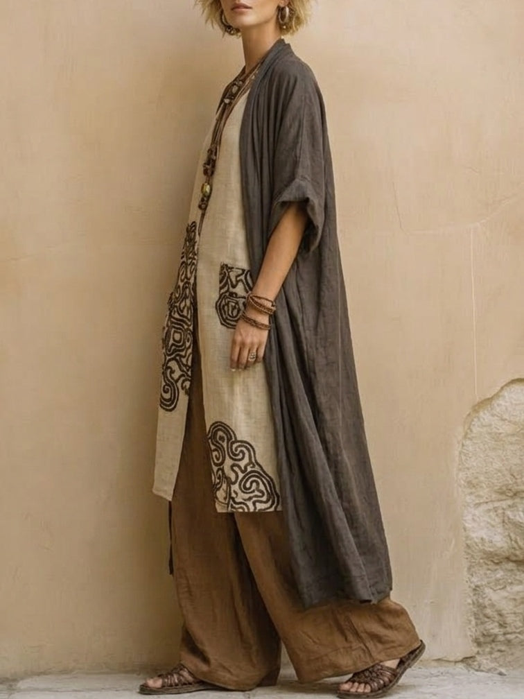 Sophie | Conjunto de tres piezas con estampado tribal en gris oscuro y marrón