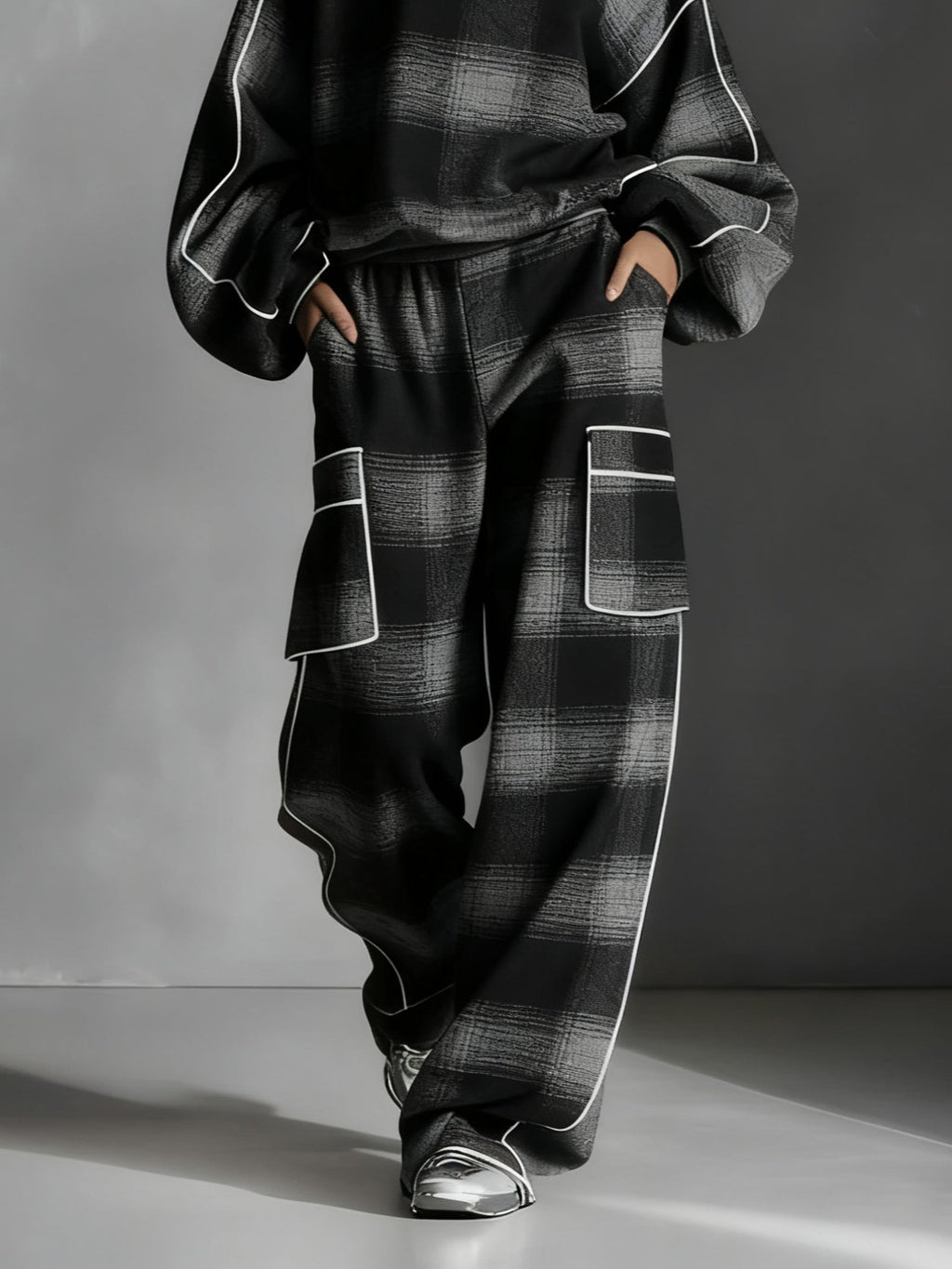Conjunto de sudadera y pantalones de cuadros Grayden