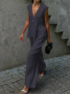 Traje de dos piezas con volantes y cuello de pico Lila