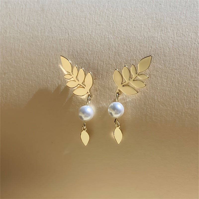 Pendientes colgantes elegantes vintage de hojas doradas y perlas