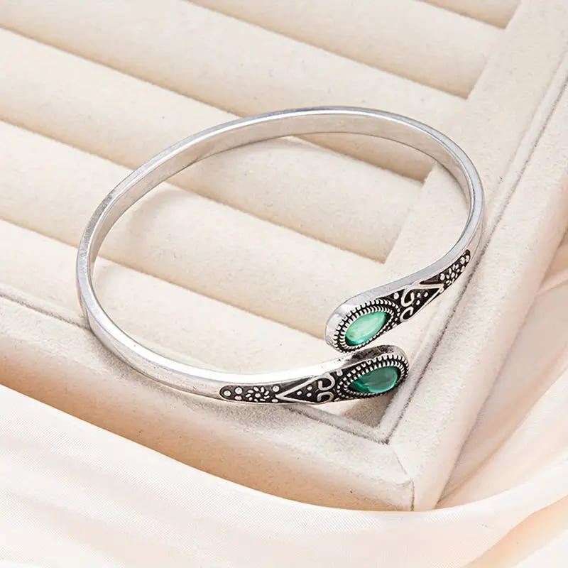 Esmeralda Devereux Bracelet | White Gold