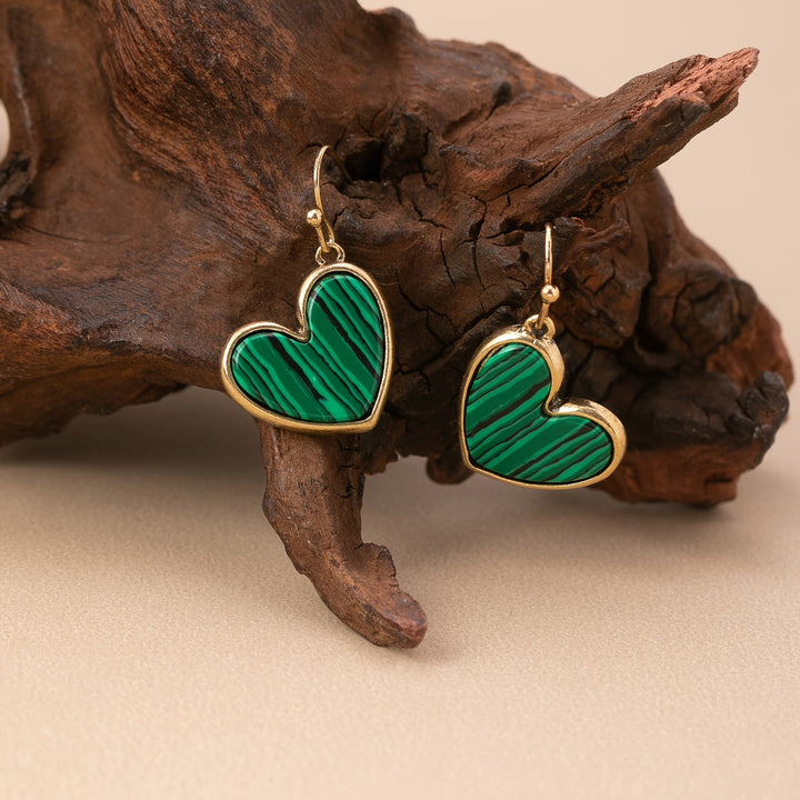 Pendientes Bohemios Minimalistas de Corazón de Turquesa Natural