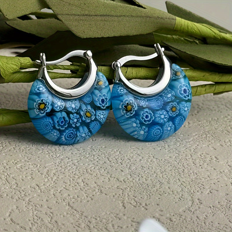 Pendientes de medio aro coloridos de millefiori