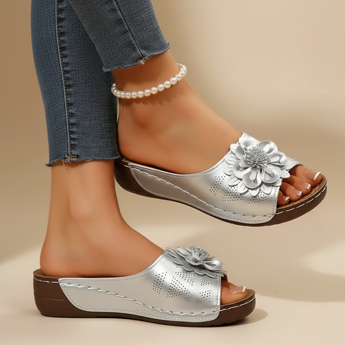 Sandalias Catherine de flores y pisada suave