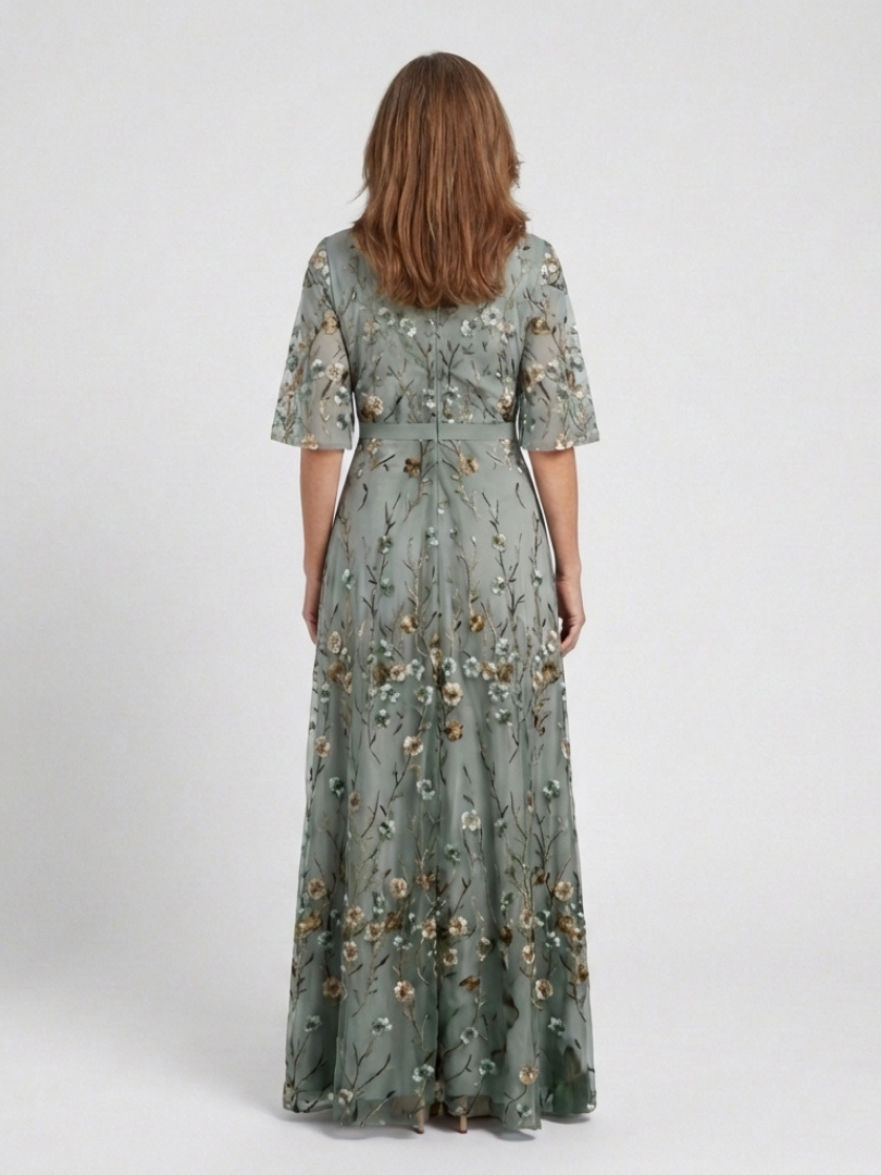 Evadne | Vestido largo floral de manga corta y escote en V