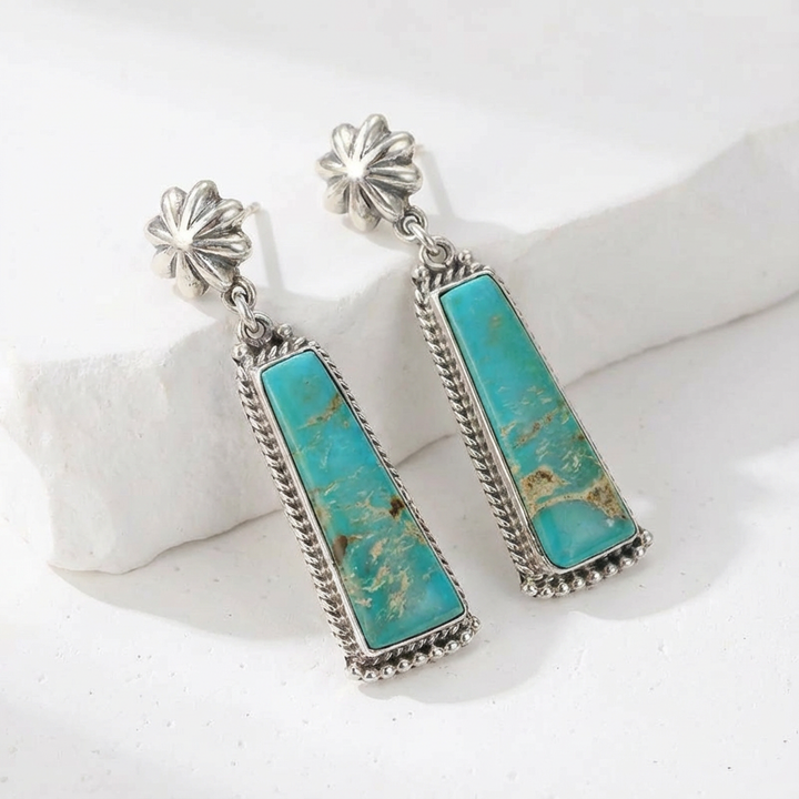 Pendientes colgantes rectangulares de turquesa con geometría color plata
