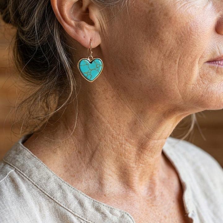 Pendientes Bohemios Minimalistas de Corazón de Turquesa Natural