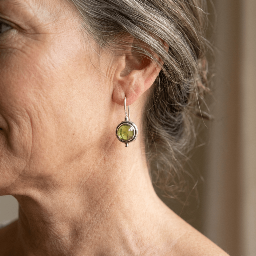 Pendiente colgante artesanal estilo bohemio de circonita cúbica verde