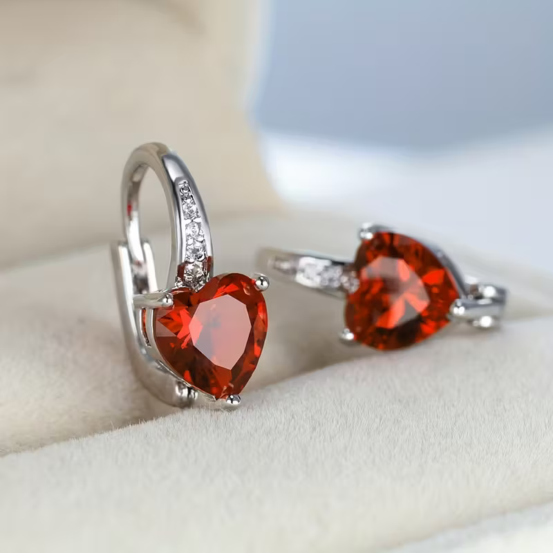 Pendientes de aro en forma de corazón