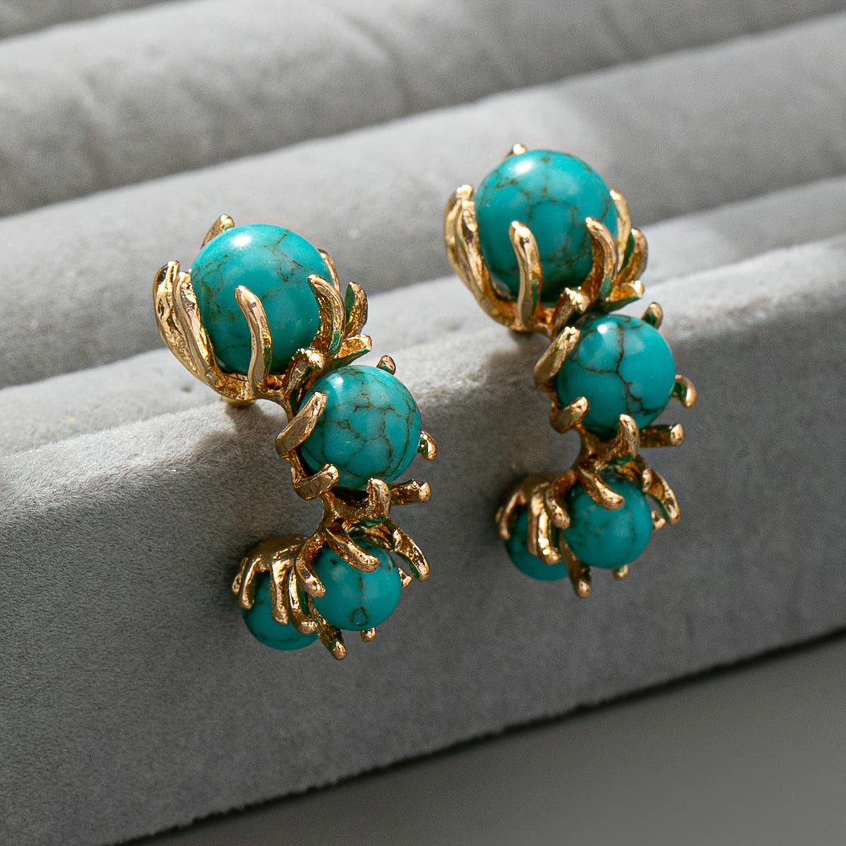 Turquoise Beaded Flower Design Earrings