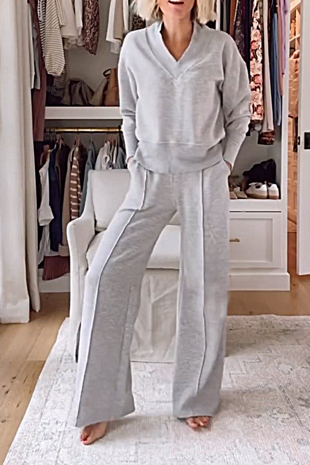 Ensemble Samantha avec haut à col en V et pantalon