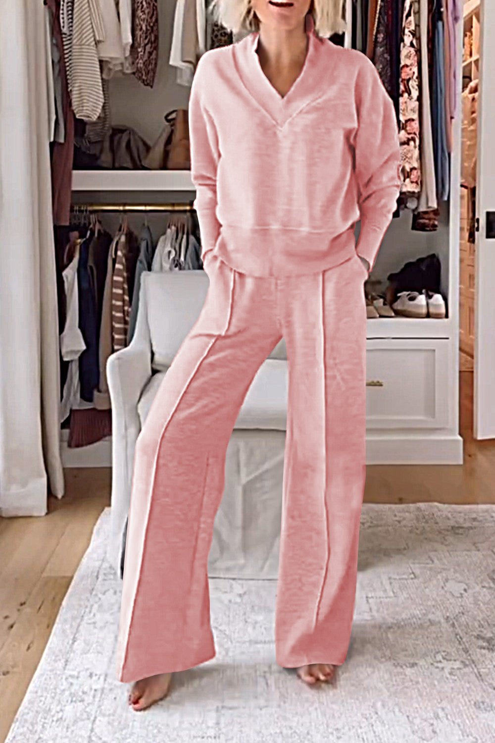 Conjunto de top con escote en V y pantalones Samantha