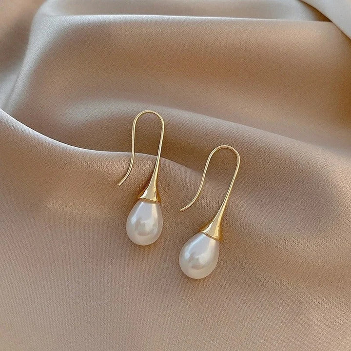 Pendientes clásicos Helena con perla