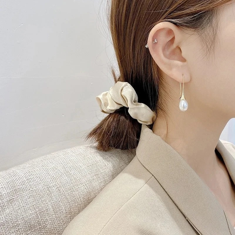 Pendientes clásicos Helena con perla