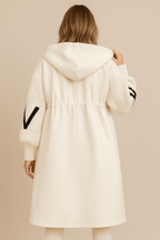 Selene | Long manteau à capuche en maille