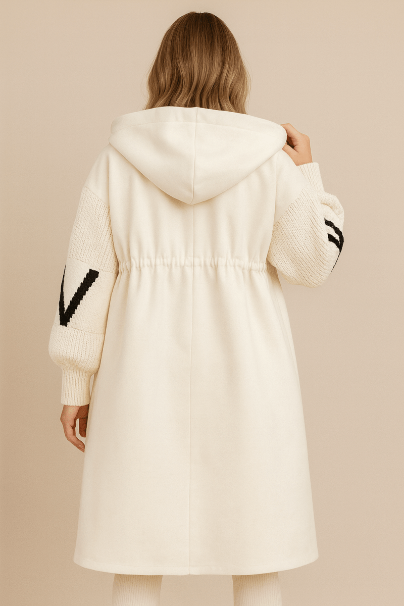 Selene | Long manteau à capuche en maille