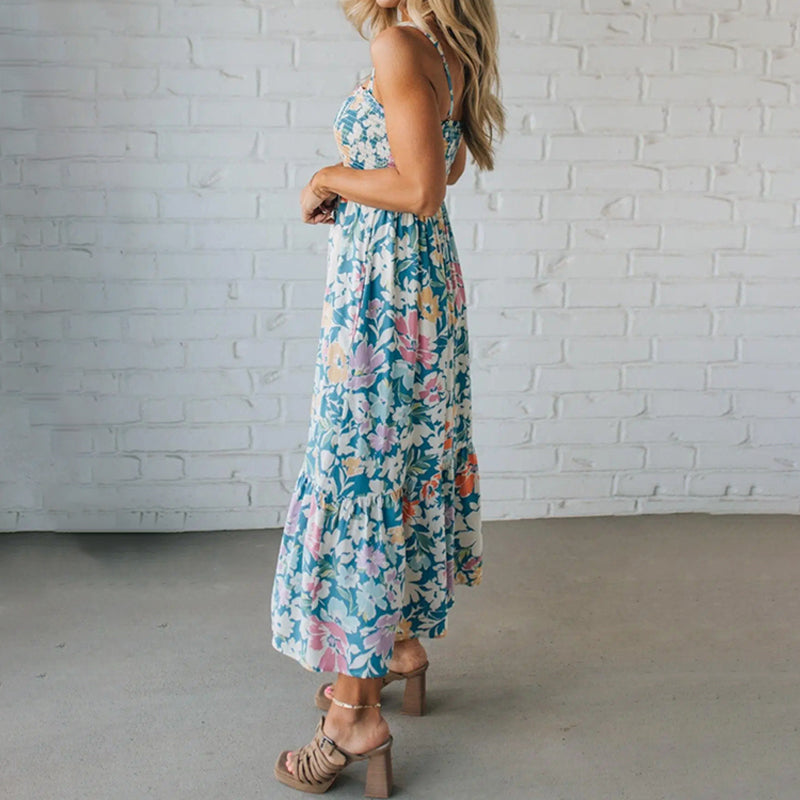 Vestido longo floral com corpete franzido e alças ajustáveis