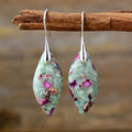 Boucles d’oreilles pendantes en jaspe fuchsite naturel