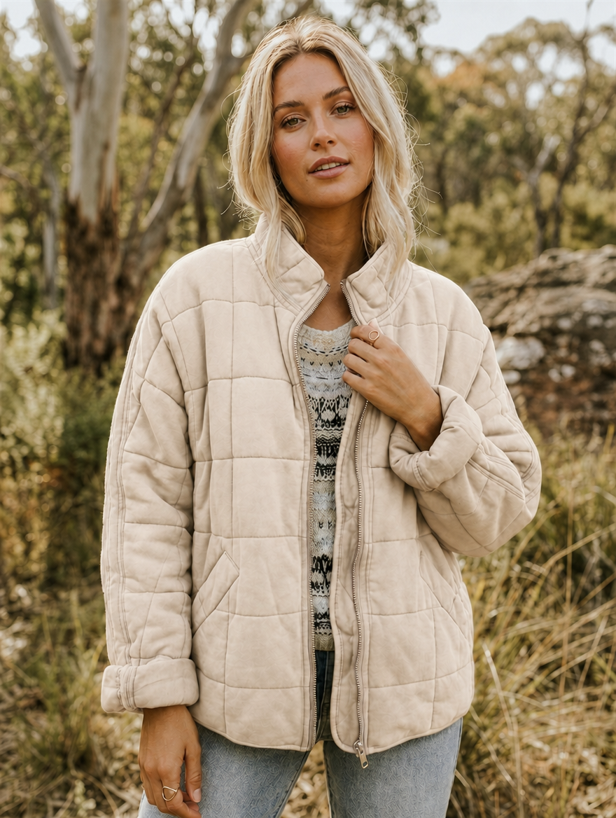 Clover | Women Stand Collar Diamond Quilted Jacket